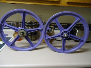 New School BMX Purple Lavander Mag Wheels 20 in Freestyle Bike