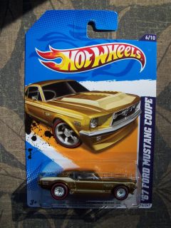 HOT WHEELS 2012 67 FORD MUSTANG COUPE SUPER TREASURE HUNT GREAT CARD
