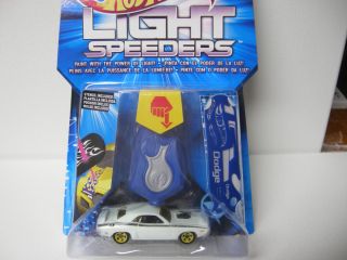 Hot Wheels Light Speeders Dodge Challenger 71