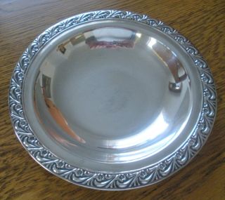 Silverplate Ornate Rim Serving Dish Wm Rogers Pattern 748
