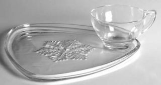 Indiana Glass Snowflake Snack Set Plate and Regular Punch Cup   Snack Sets, Snow