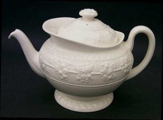 Wedgwood Wellesley Teapot & Lid, Fine China Dinnerware   Off White, Embossed  Fr