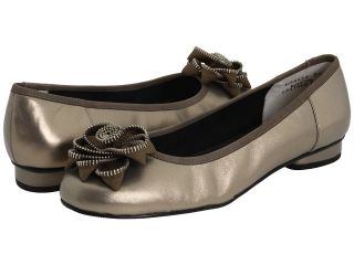 Ros Hommerson Miracle Womens Slip on Shoes (Pewter)