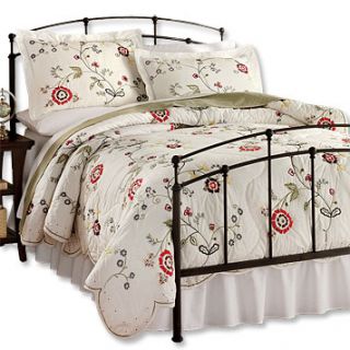 Cottage Wrought iron Bed