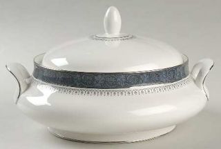 Royal Doulton Sherbrooke Round Covered Vegetable, Fine China Dinnerware   Bone,S