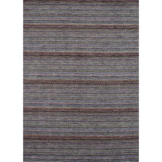 Hand loomed Aria Elderberry Wool Rug (36 X 56)