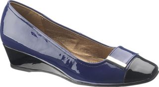 Womens Soft Style Shelby   Navy Patent Low Heel Shoes