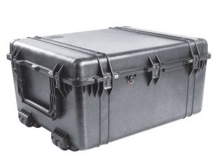 Pelican 1690BLACK Case, 33.36 x 28.44 x 18.23 Large Transport Case w/ Foam Black