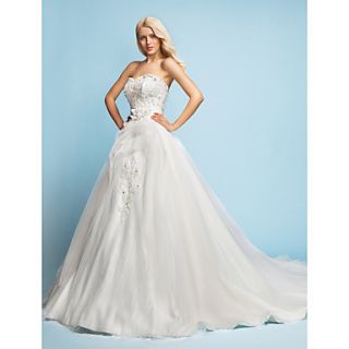 A line/Princess Sweetheart Court Train Tulle Wedding Dress