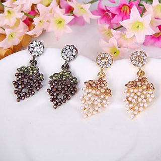 New fashion simple pearl earrings diamond earrings earrings grapes (random color)