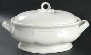Mikasa French Countryside 2.5 Quart Oval Covered Casserole, Fine China Dinnerwar